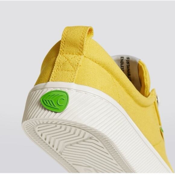 Cariuma size 8 Yellow OCA low canvas Sneakers - Picture 2 of 8